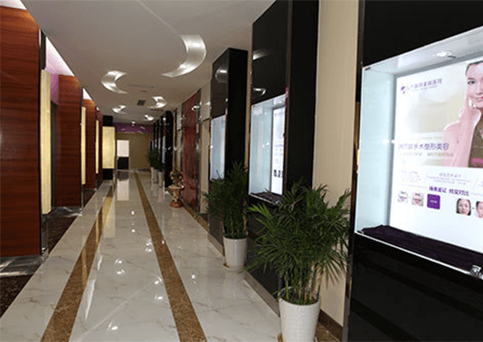 瑞麗整形美容醫(yī)院走廊