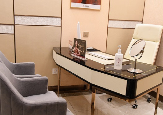 煙臺壹美天成整形醫(yī)院咨詢室
