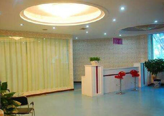 洛陽華美醫(yī)療美容醫(yī)院大廳