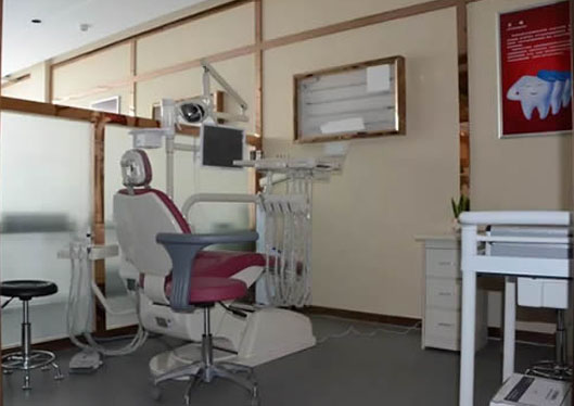 洛陽(yáng)九龍口腔門診部治療室