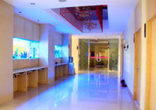 青島華韓整形美容醫(yī)院走廊