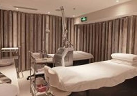 長沙藝星醫(yī)學(xué)美容醫(yī)院診療室