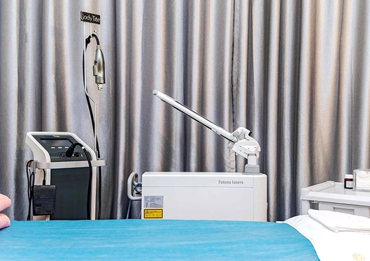 沈陽創(chuàng)美薈醫(yī)療美容門診部激光美膚室