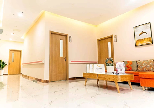 沈陽創(chuàng)美薈醫(yī)療美容門診部候診區(qū)