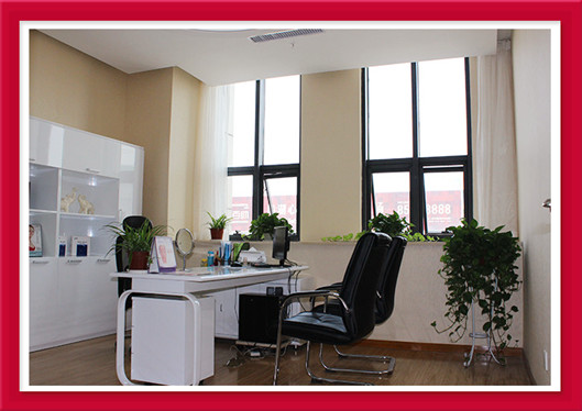 武漢美都整形醫(yī)生會(huì)診室