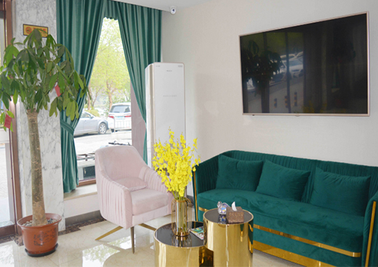 醫(yī)院沙發(fā)區(qū)