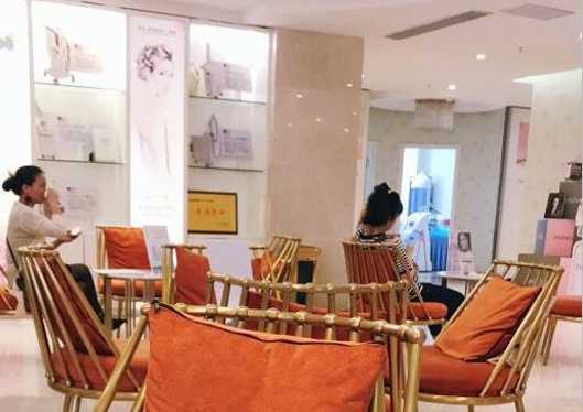 蘭州時光激光整形美容醫(yī)院等候區(qū)