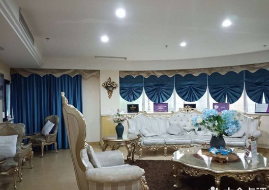 南京康美美容醫(yī)院歐陸復(fù)古風(fēng)格的觀察區(qū)