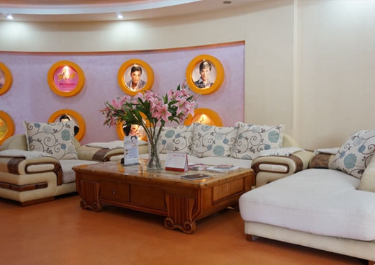 天津南開(kāi)歐菲整形美容醫(yī)院休息區(qū)域