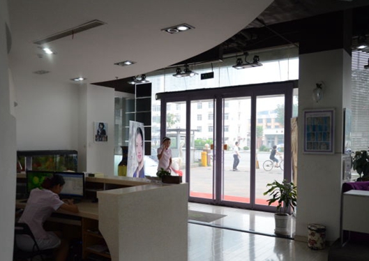 天津耶利亞醫(yī)療美容醫(yī)院大廳