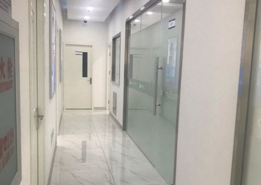 天津德爾美客袖彥堂醫(yī)療美容門診部走廊