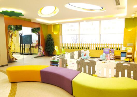 兒童娛樂(lè)區(qū)