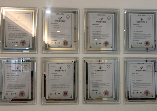 寧波嘉禾整形?？漆t(yī)院實用證書展示區(qū)