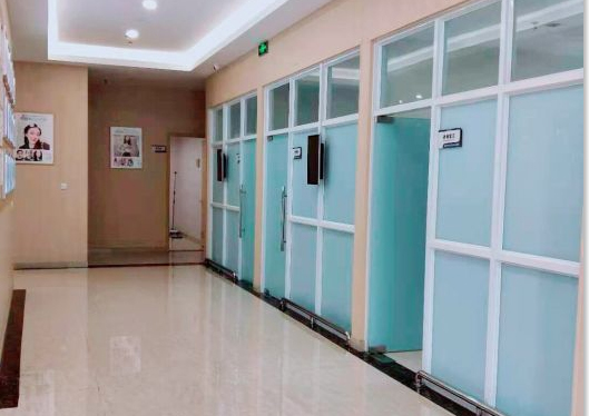 東籬醫(yī)院整形科走廊